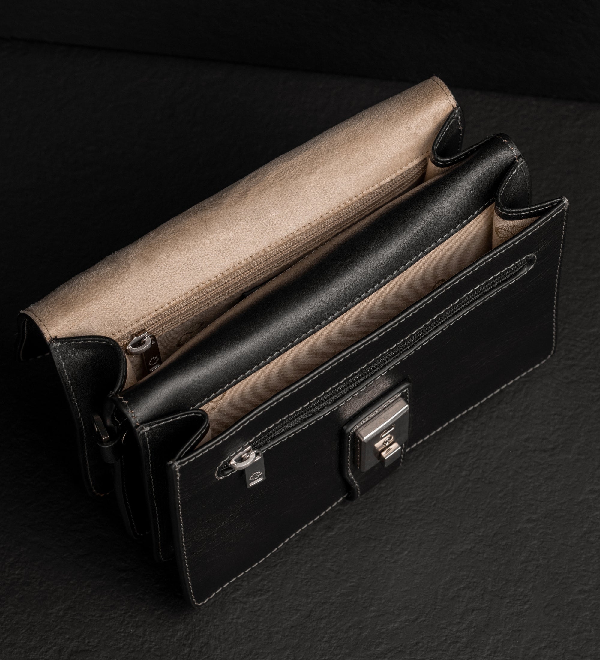 Clutch aus Leder - The Maltese Falcon