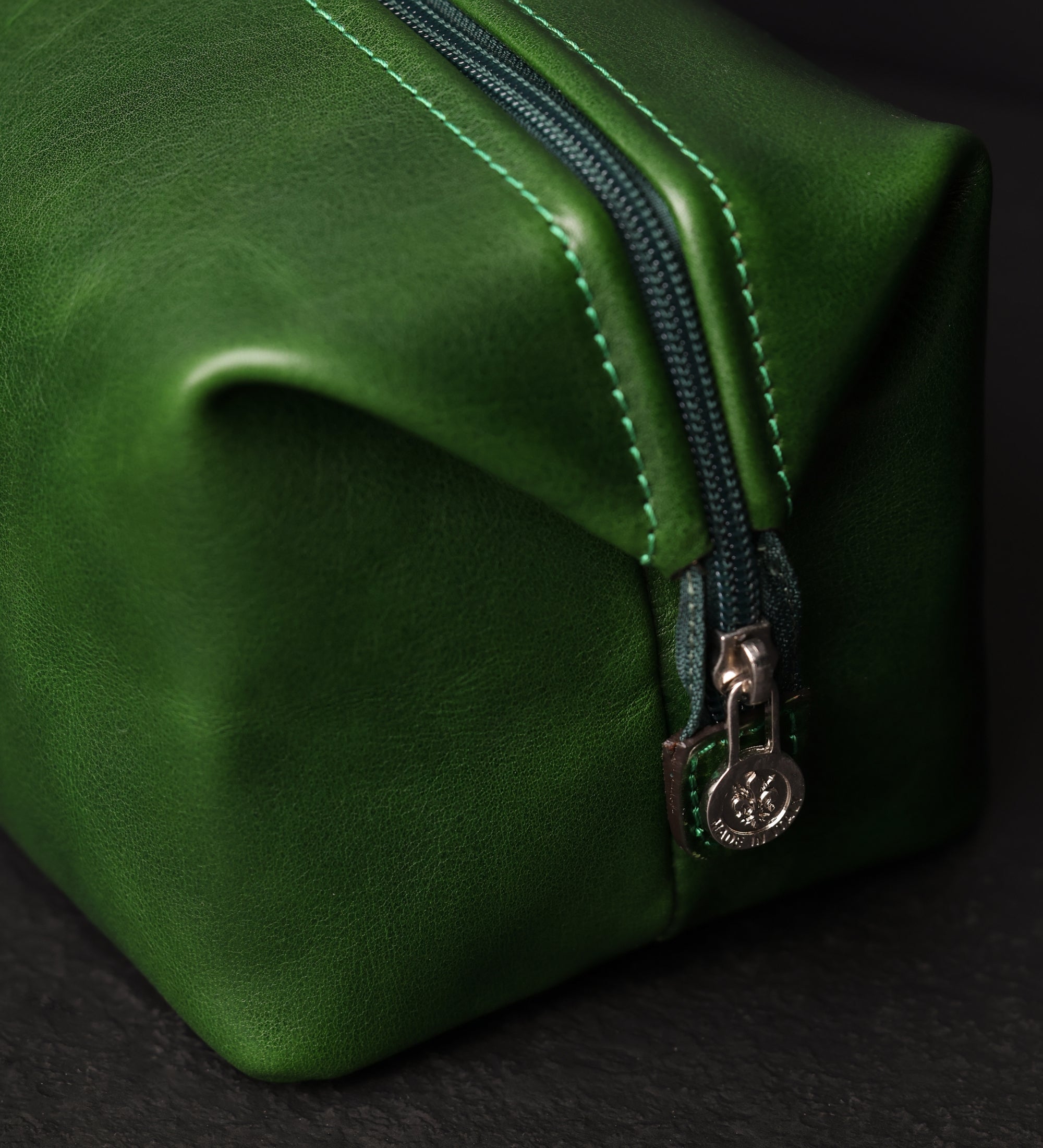 Kosmetiktasche aus Leder für Damen - Four Past Midnight