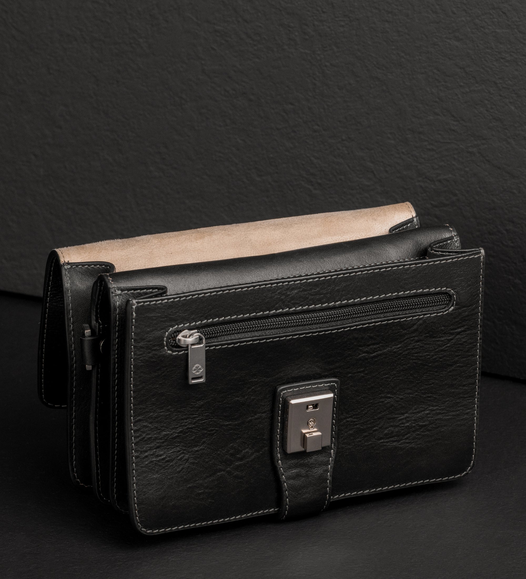 Clutch aus Leder - The Maltese Falcon