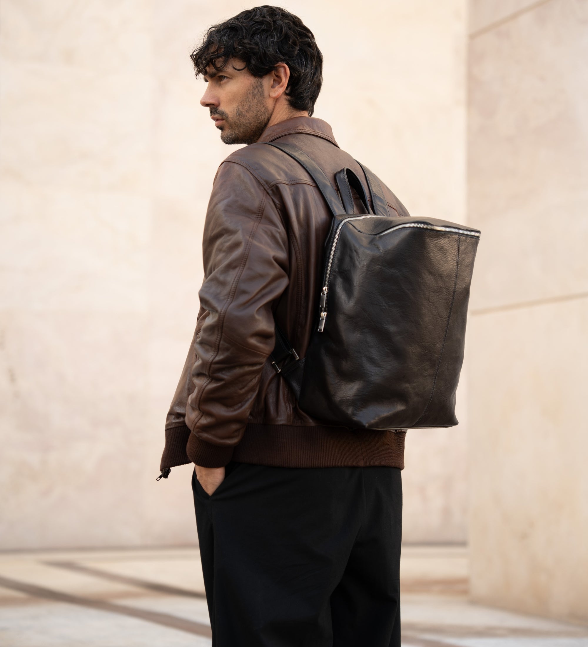 Rucksack aus Leder - A Bend in the River