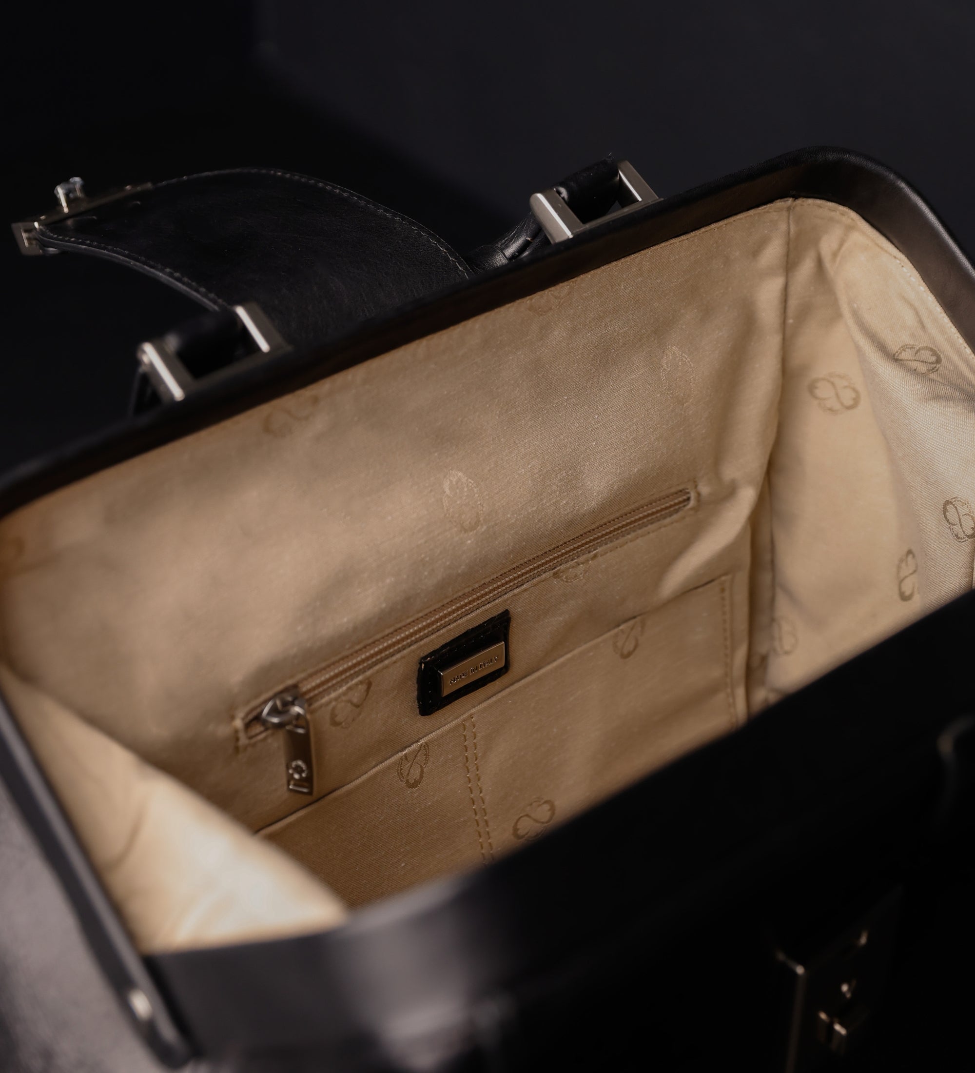 Rucksack aus Leder - A Brief Story of Time