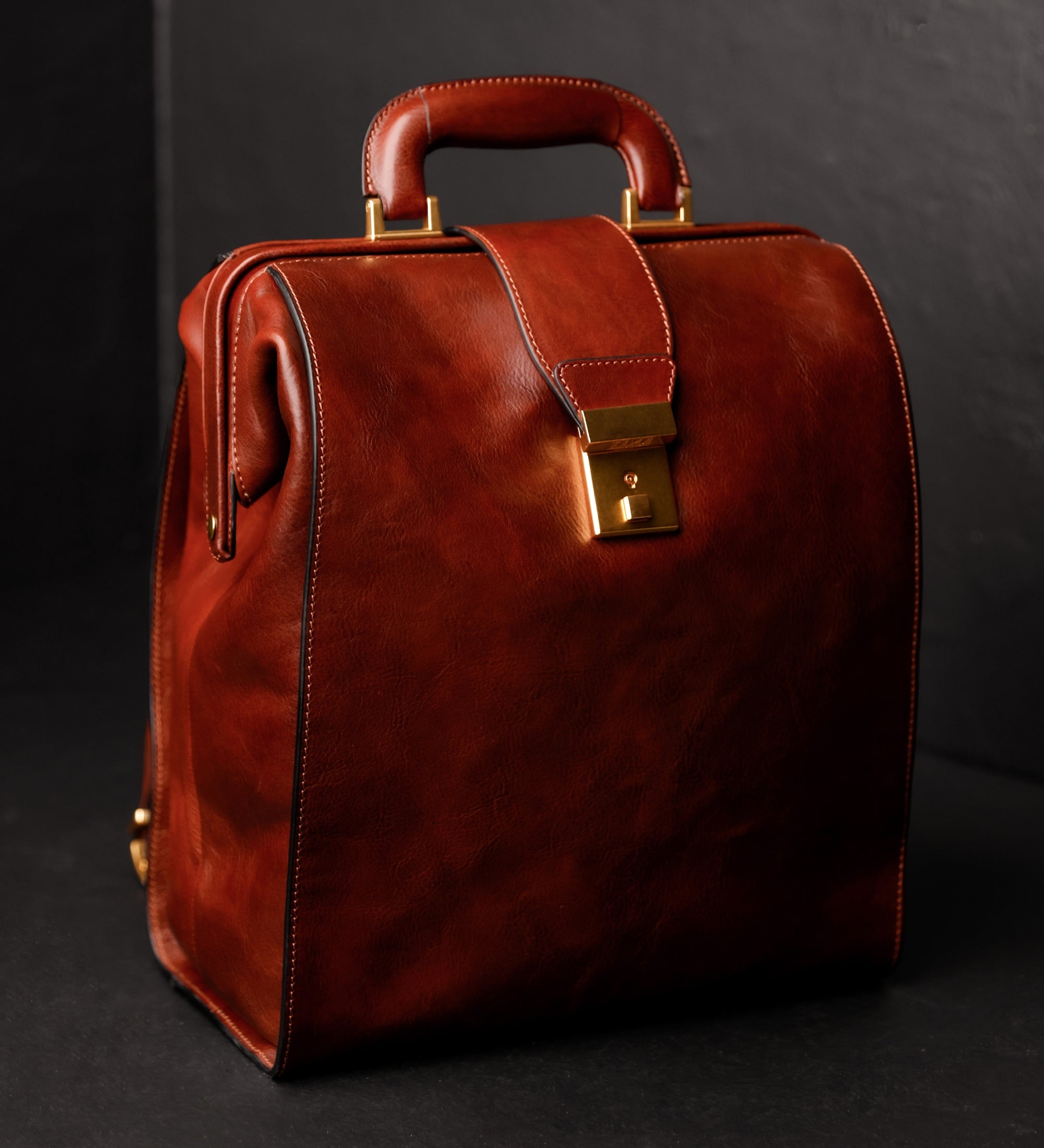 Rucksack aus Leder - A Brief Story of Time