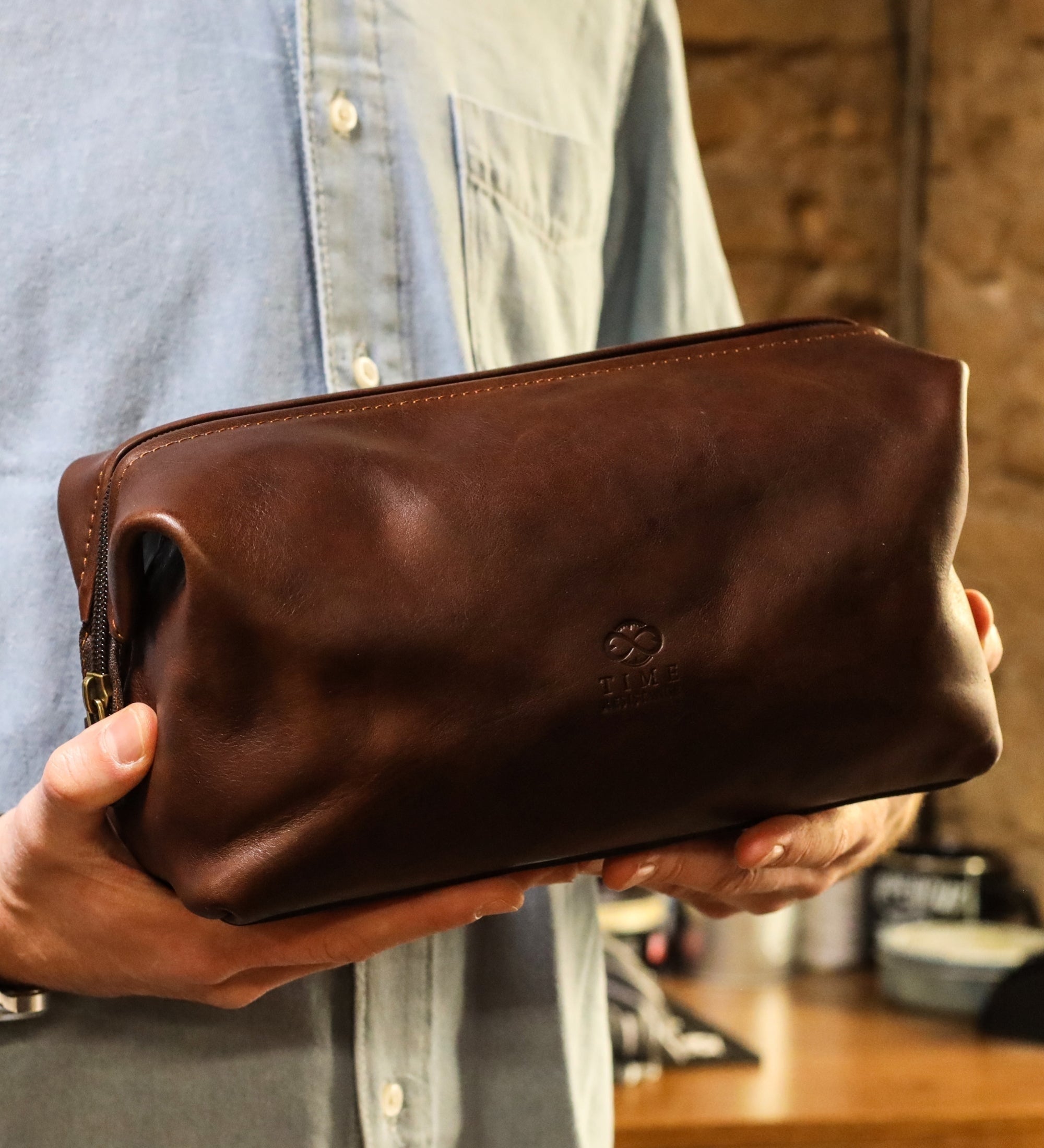 Kosmetiktasche aus Leder - Four Past Midnight