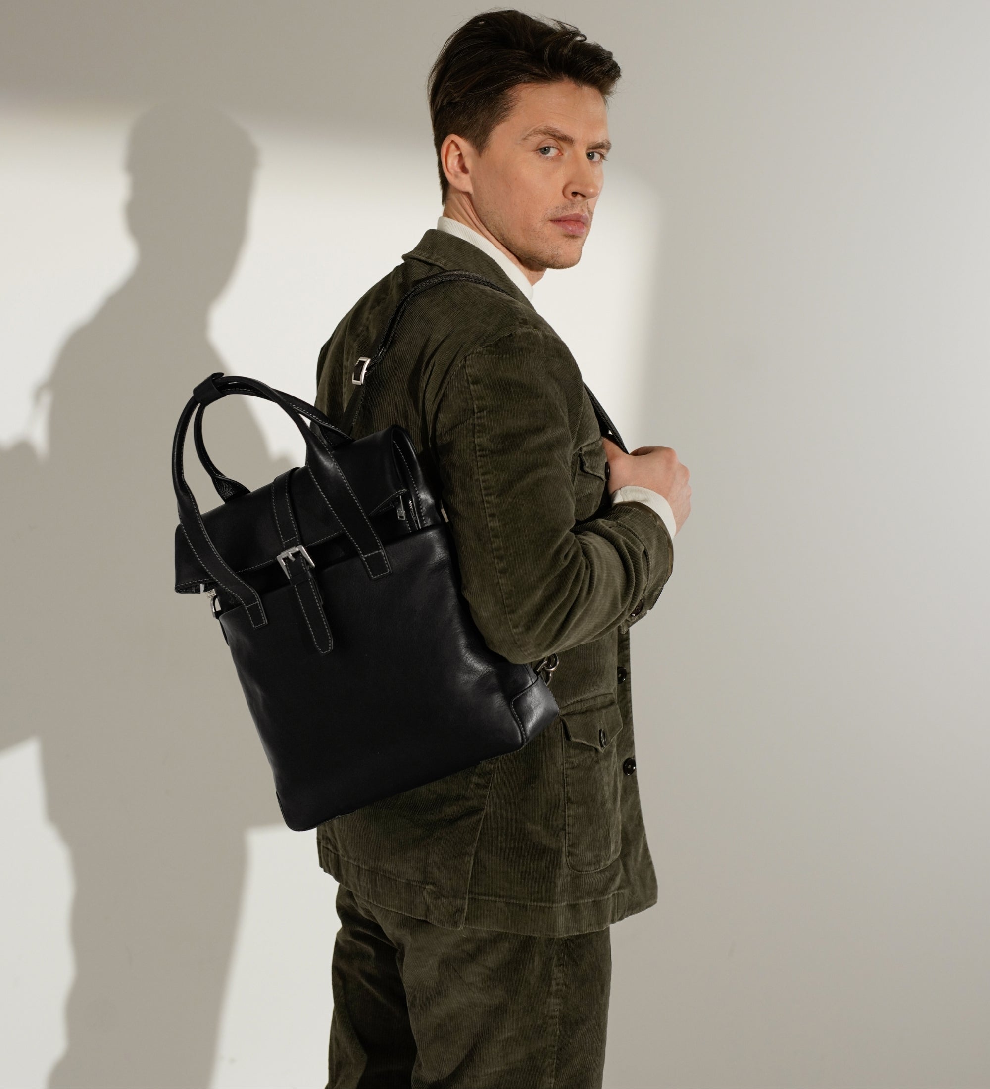 Rucksack aus Leder – The Awakening