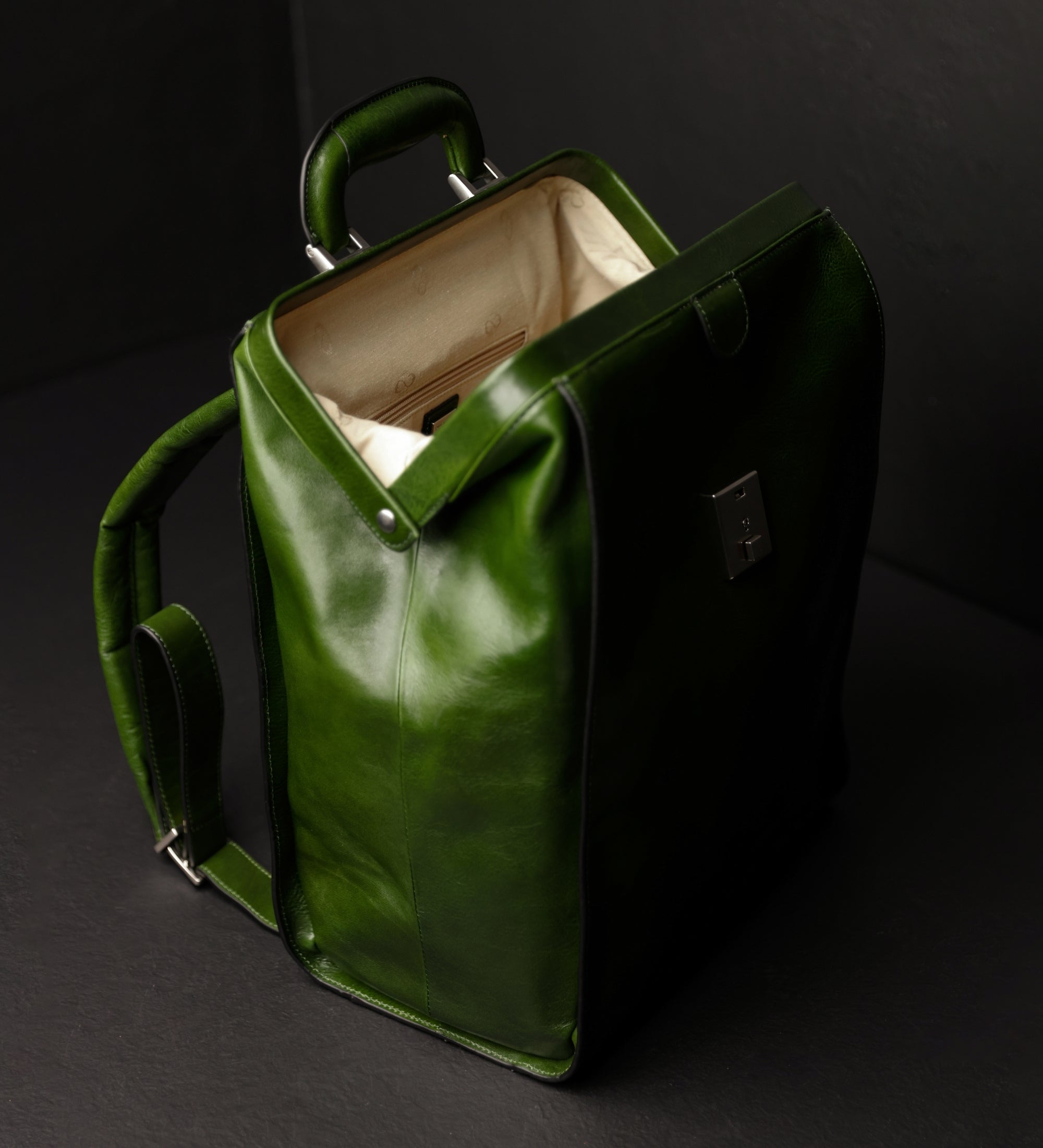 Rucksack aus Leder - A Brief Story of Time