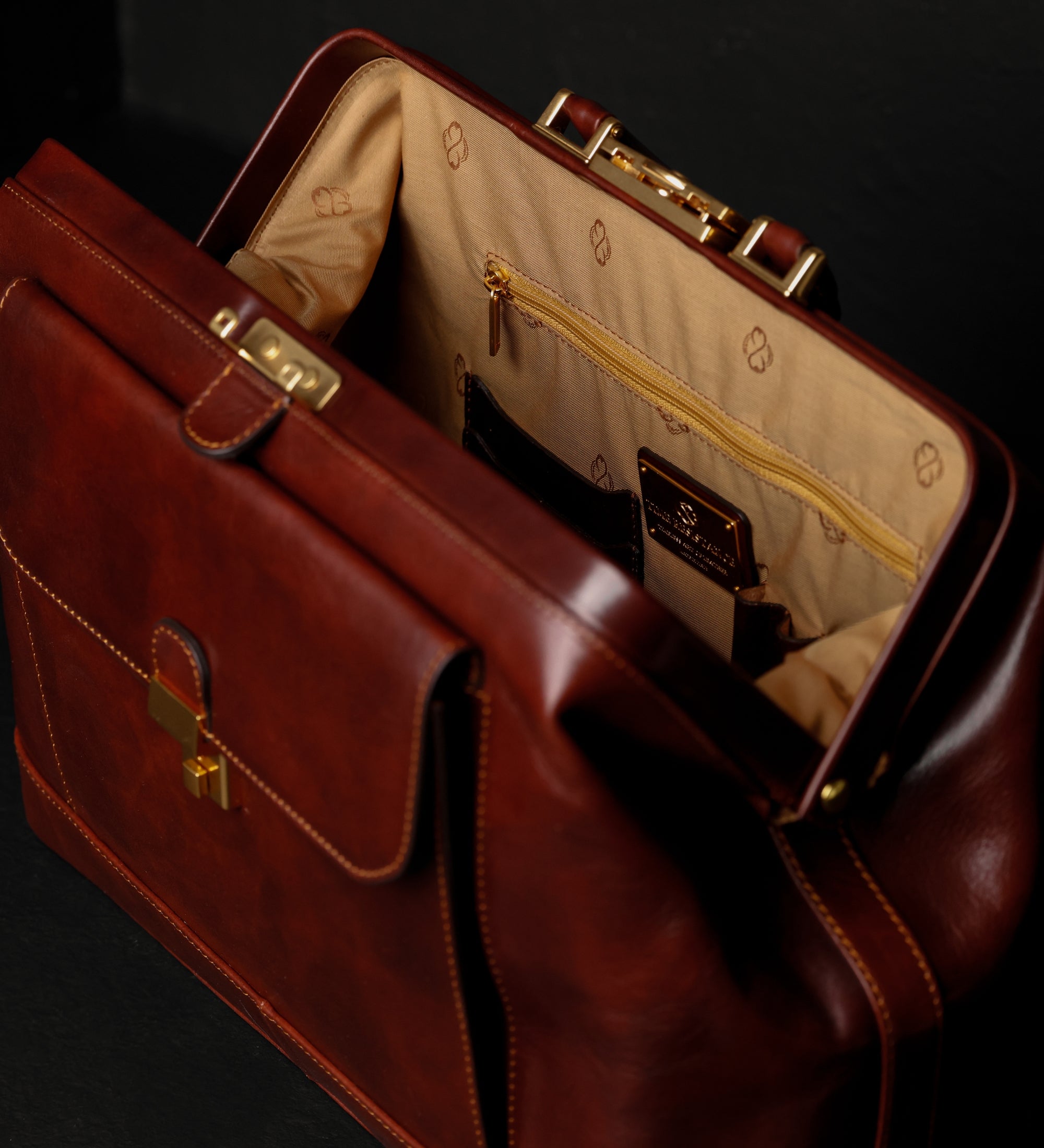 Große Arzttasche aus Italienischem Leder für Damen - Hamlet