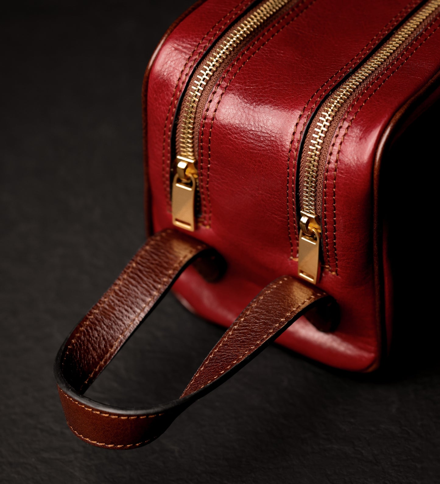 Kosmetiktasche aus Leder für Damen, Kulturbeutel - All the Kings Men