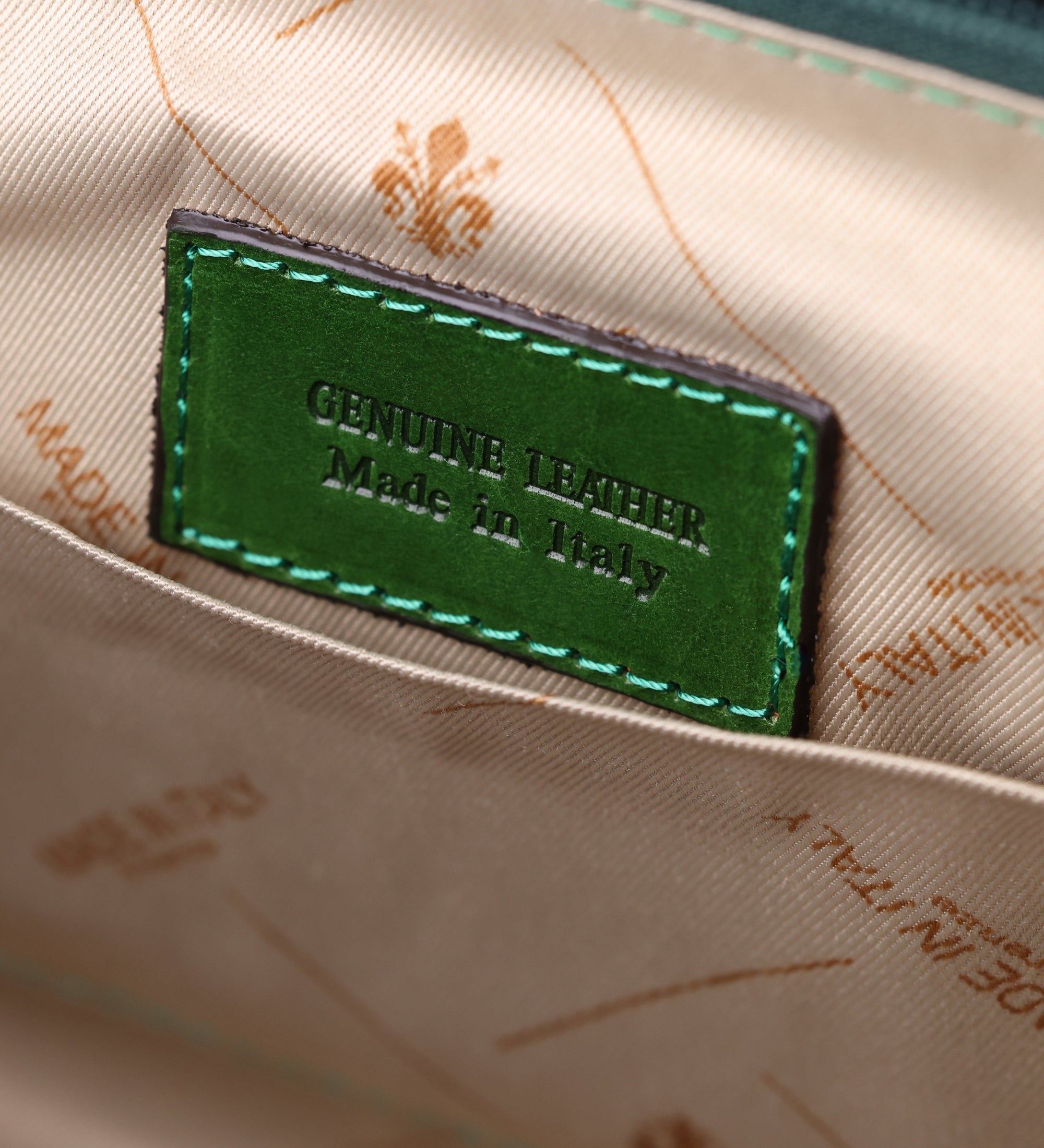 Kleine Kosmetiktasche aus Leder - Four Past Midnight