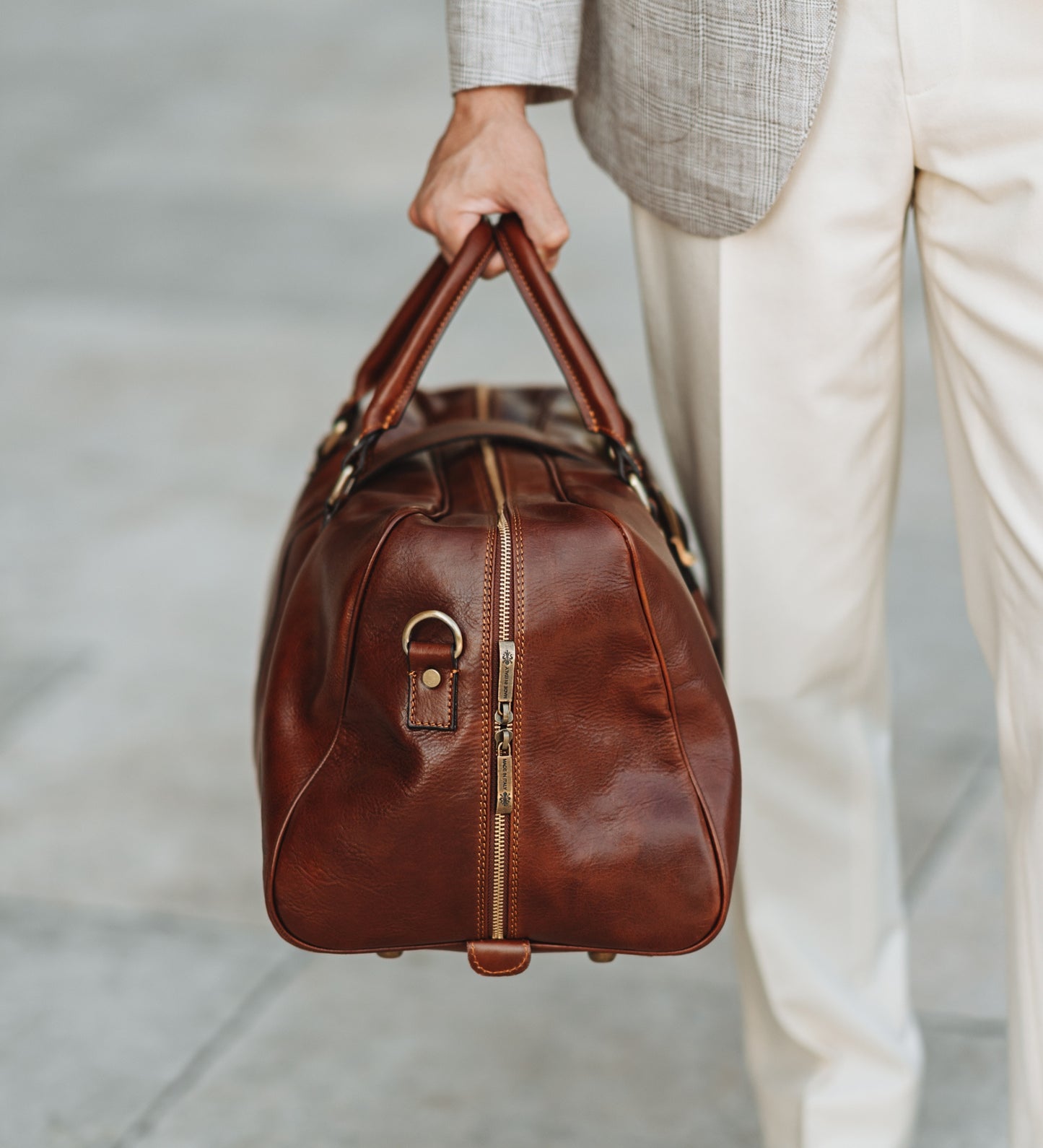 Reisetasche aus mattes Cognacbraunem Leder - Tender Is the Night