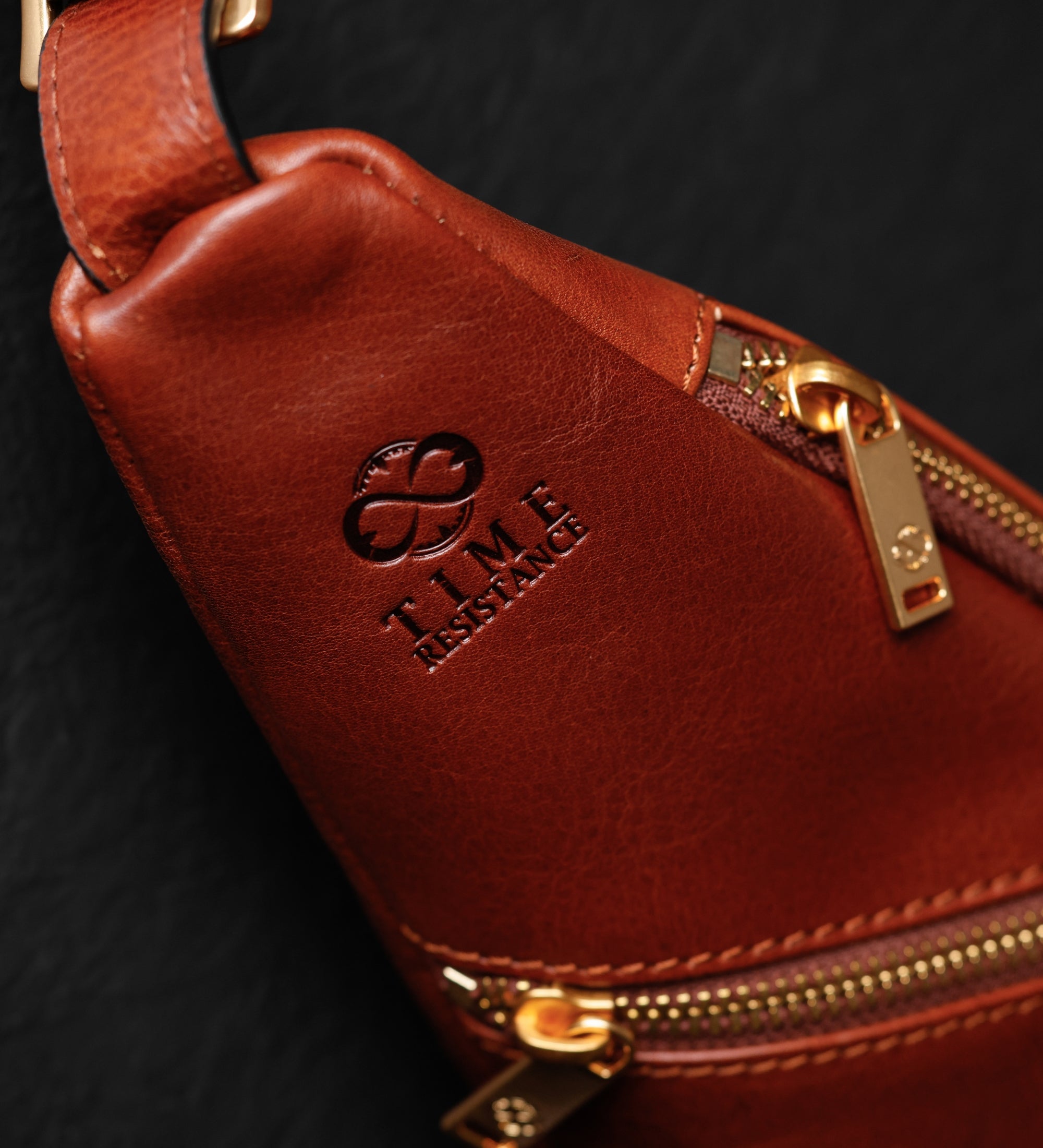 Brusttasche aus Leder - Tales of the City