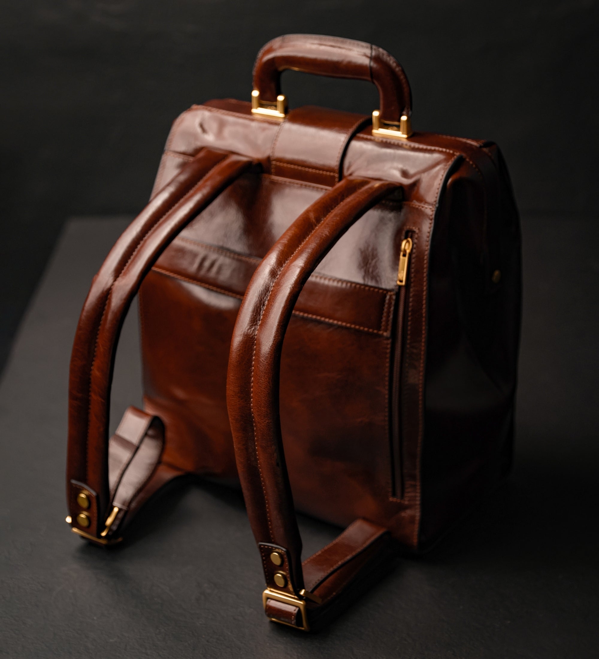 Rucksack aus Leder - A Brief Story of Time