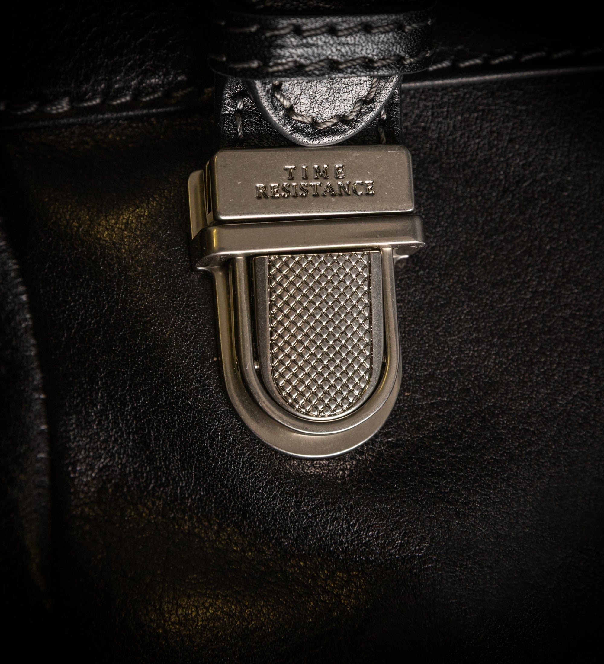 Rucksack aus Leder - The Good Earth