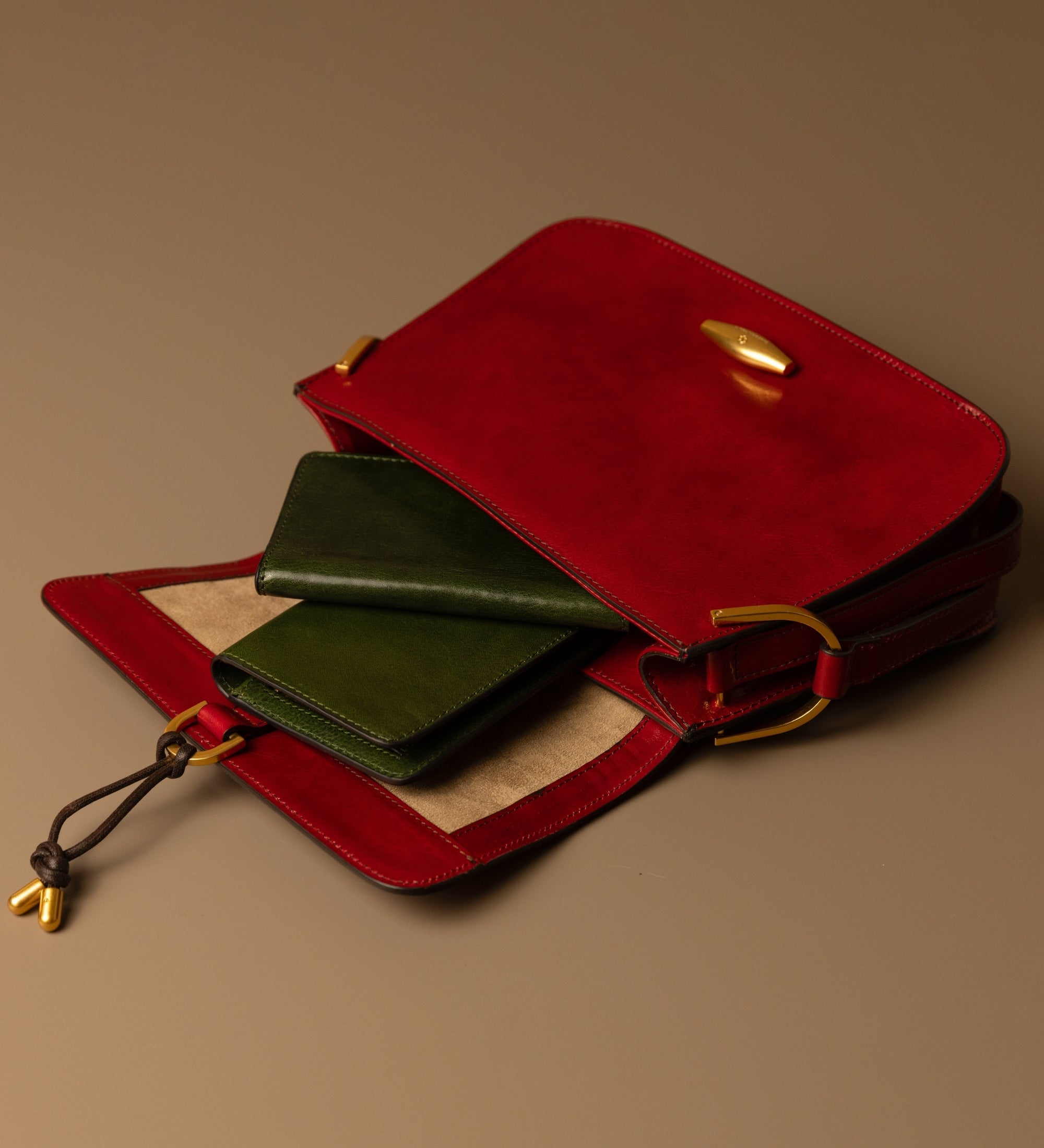 Leder-Tasche mit Klappe für Damen - Possession