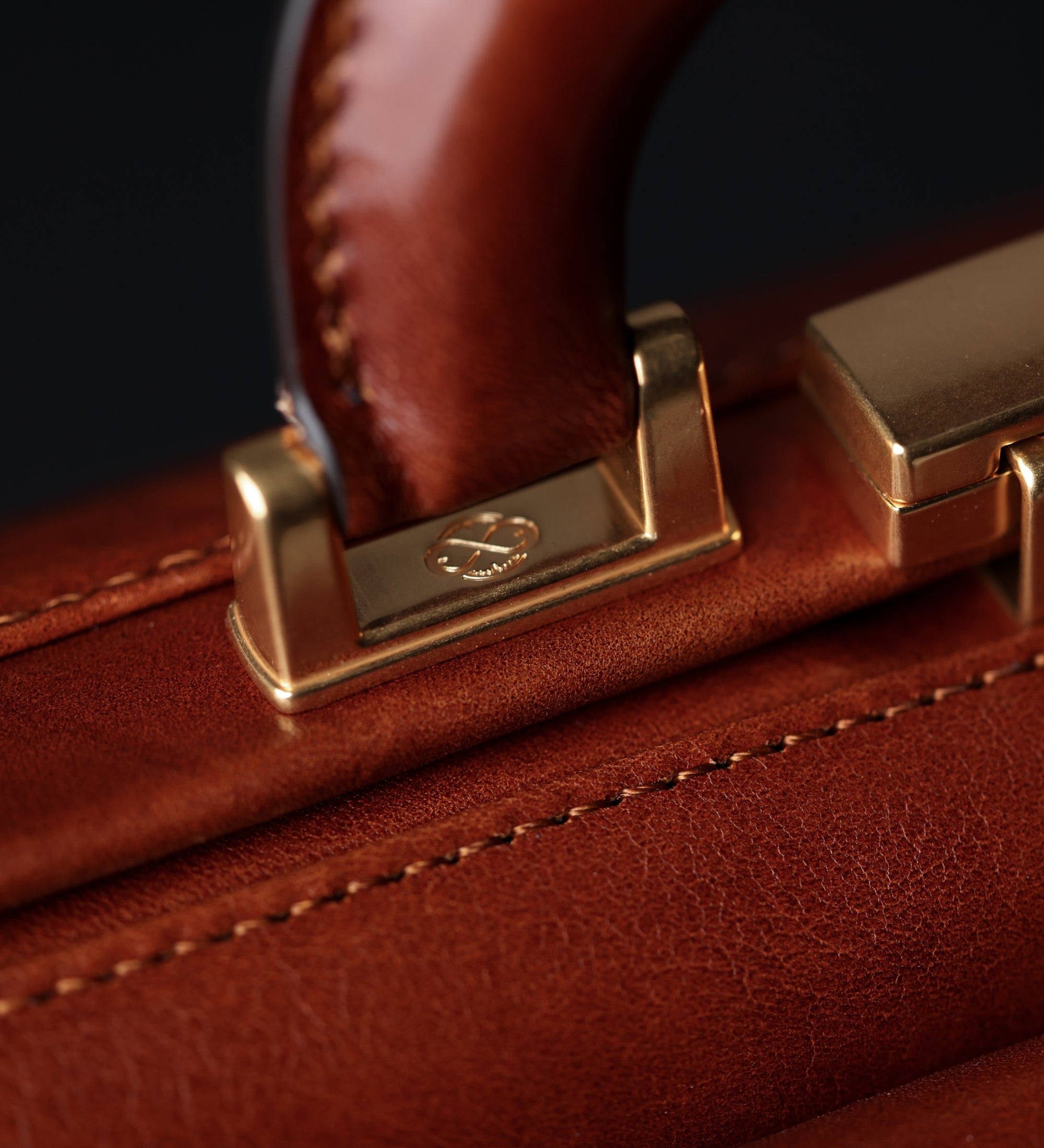 Große Arzttasche aus Italienischem Leder für Damen - The Master and Margarita