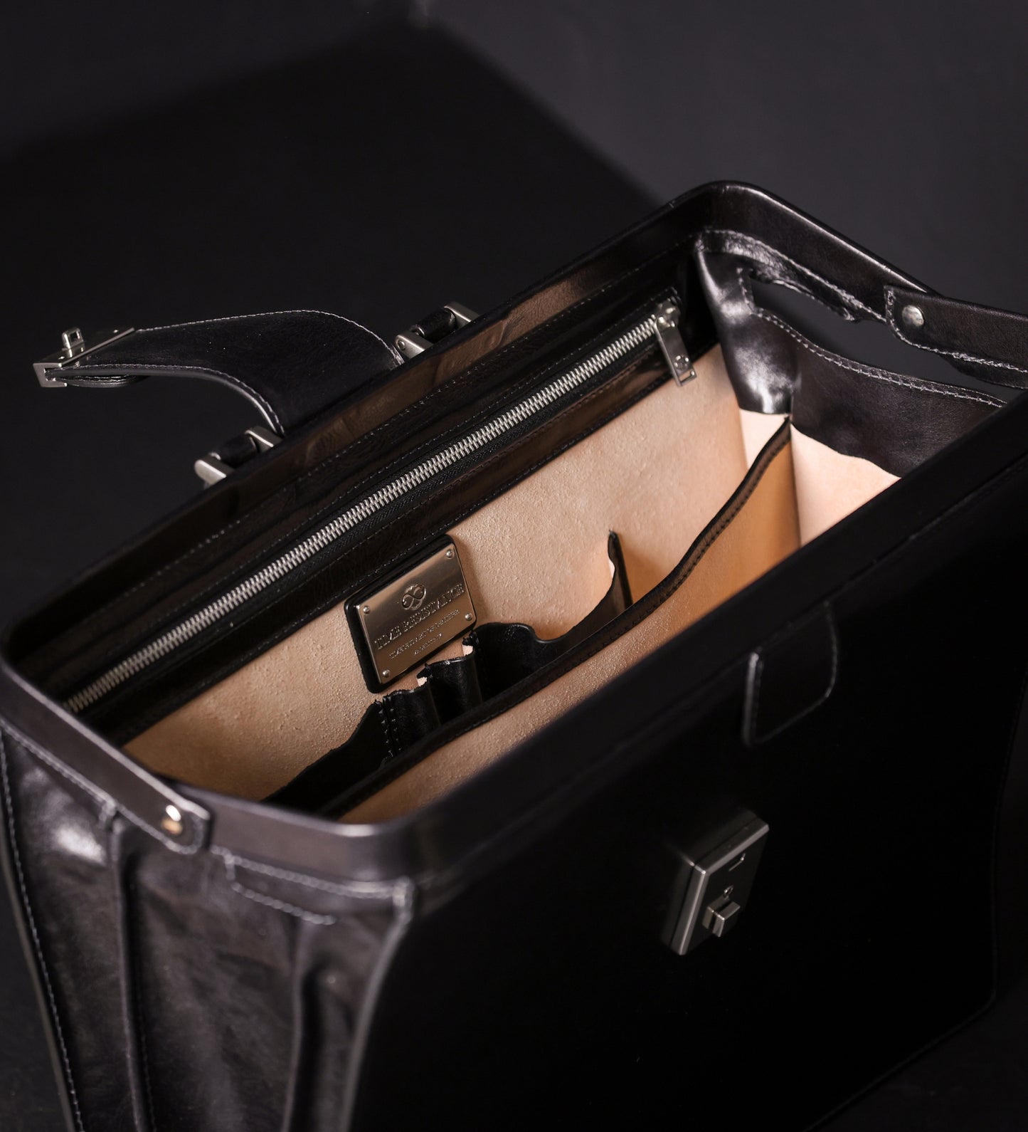 Große Aktentasche aus Leder - The Firm