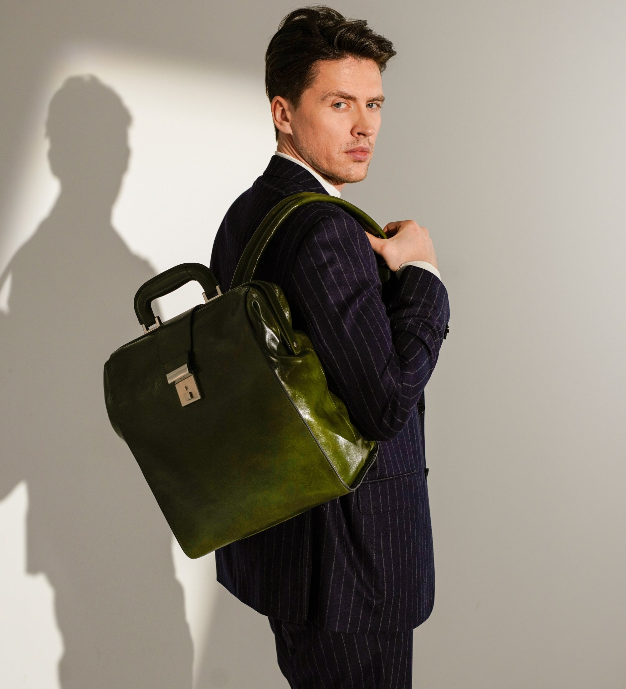 Rucksack aus Leder - A Brief Story of Time