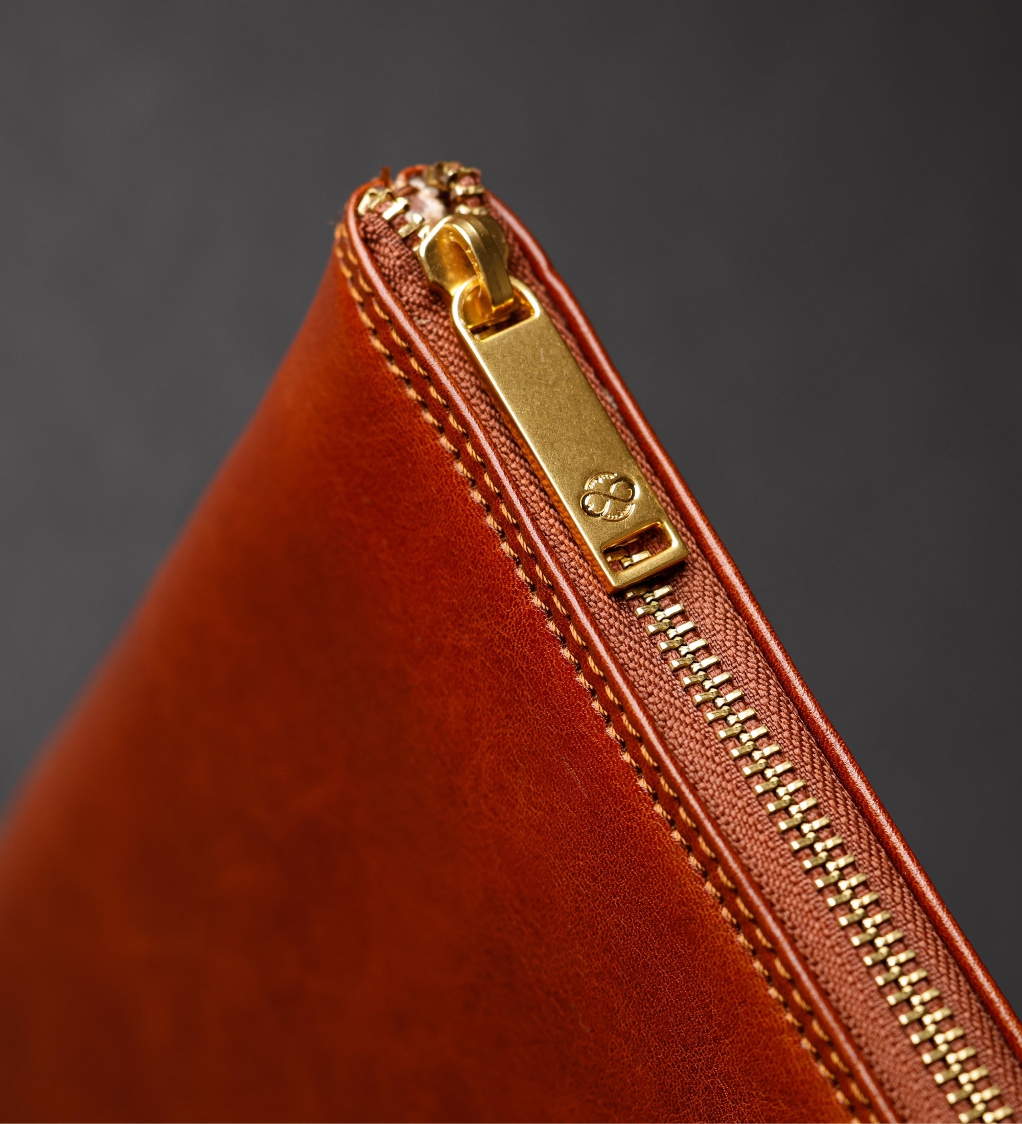 Große Clutch für Herren aus Leder - The Brothers Karamazov