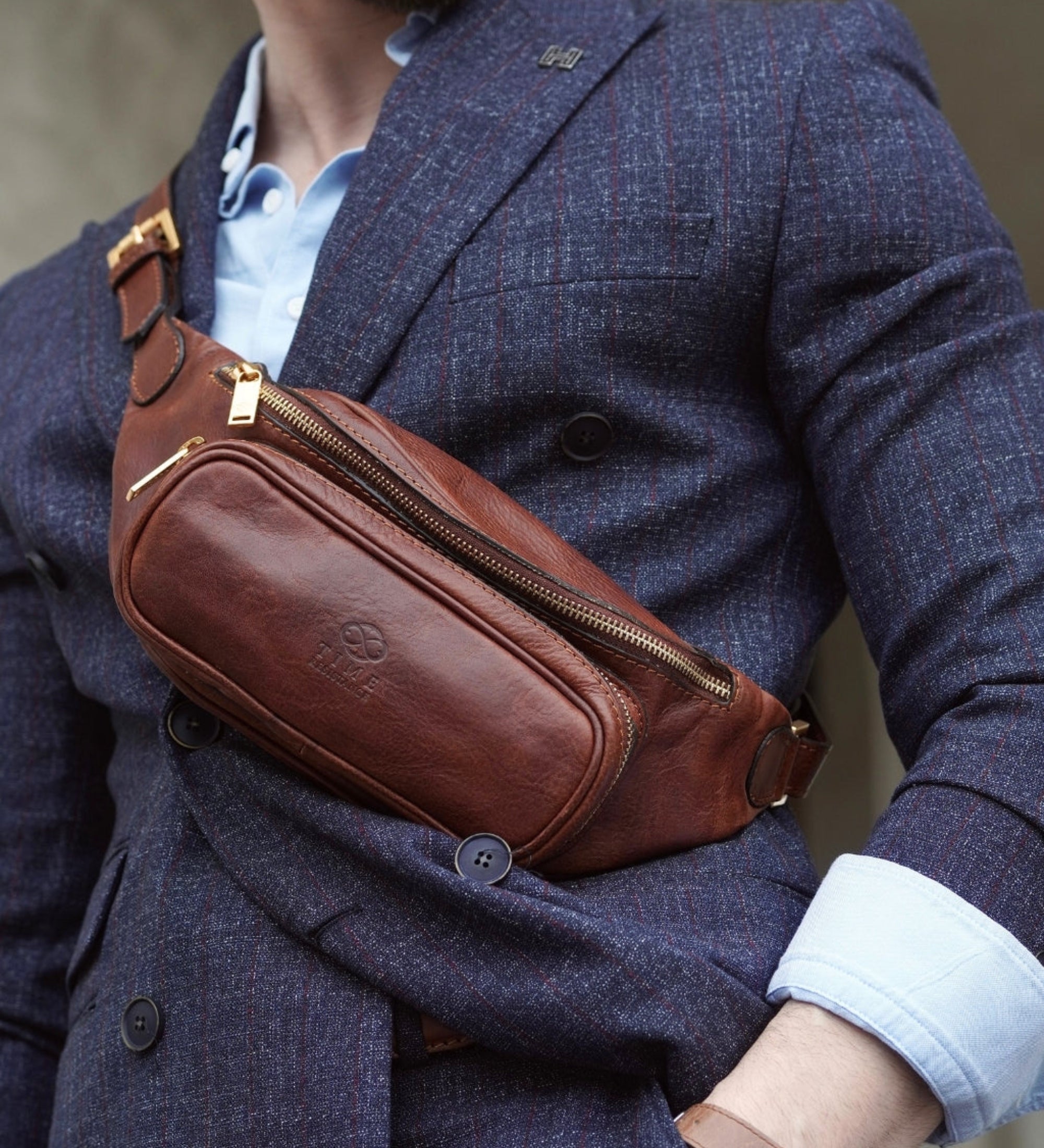 Schultertasche Bauchtasche aus Leder - Independent People