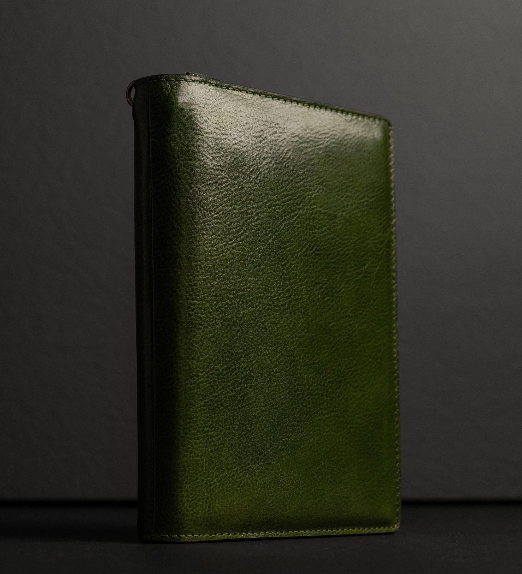 Tagebuch aus Leder für Damen mit nachfüllbarem A5-Notizblock - The Diary of a Nobody