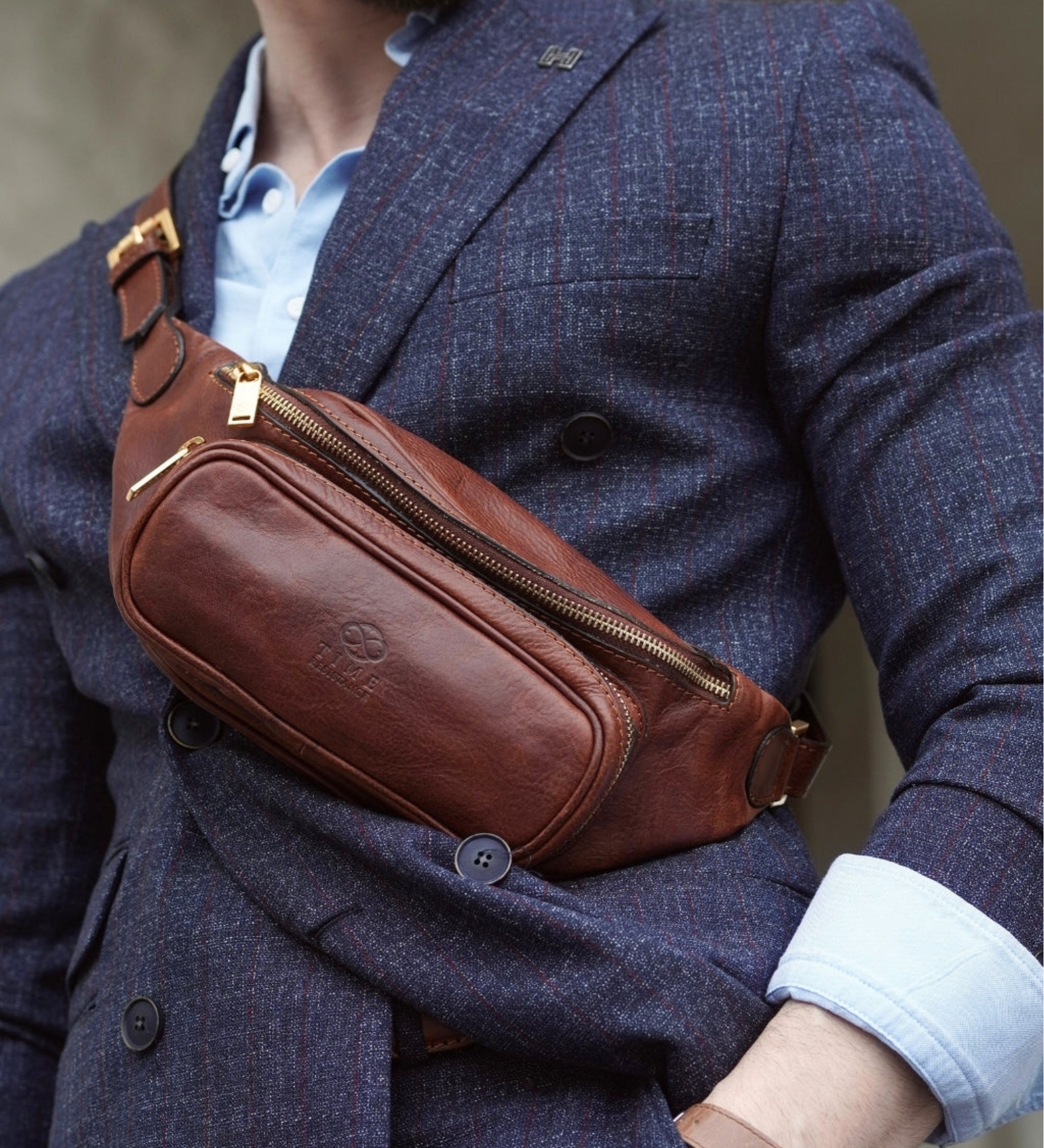 Schultertasche Bauchtasche aus Leder - Independent People