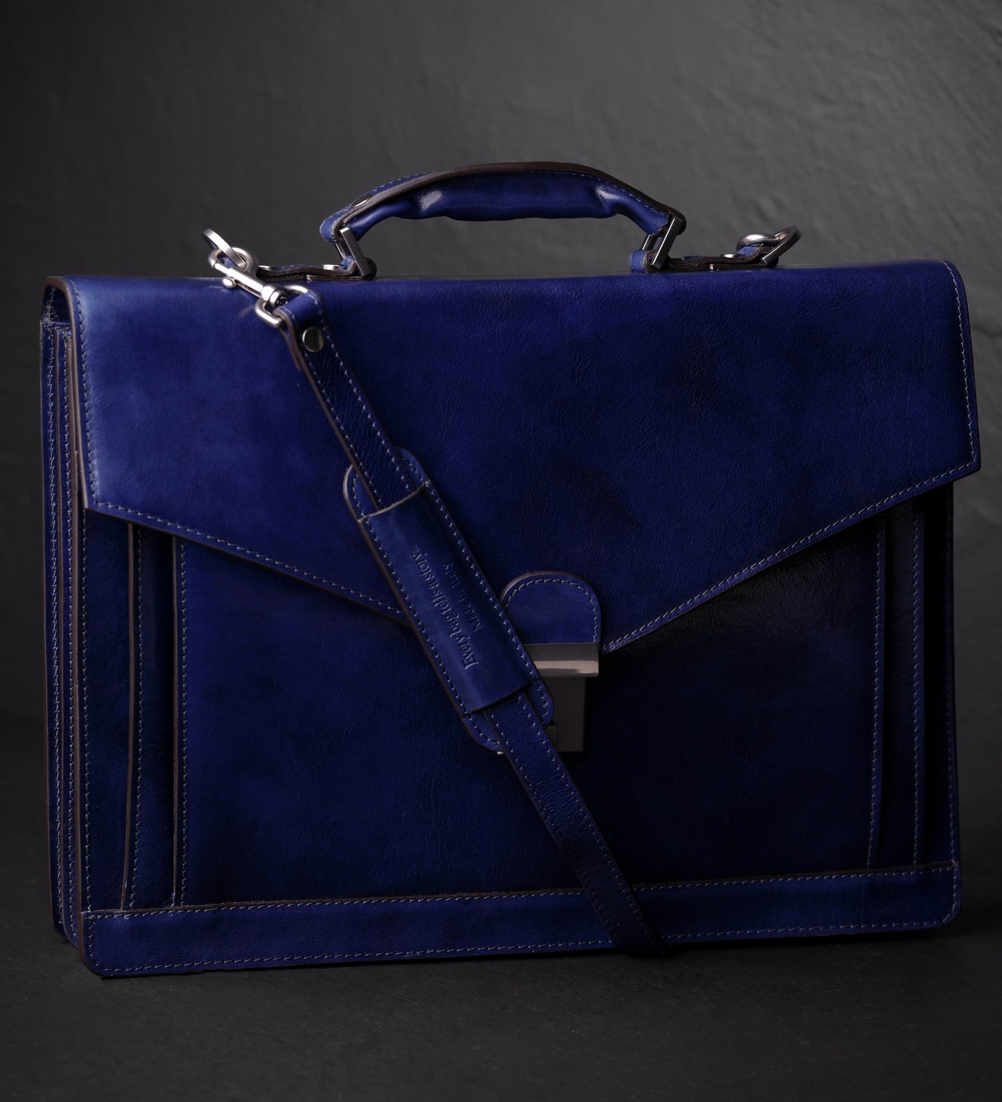 Aktentasche aus Leder im klassischen Design - The Magus