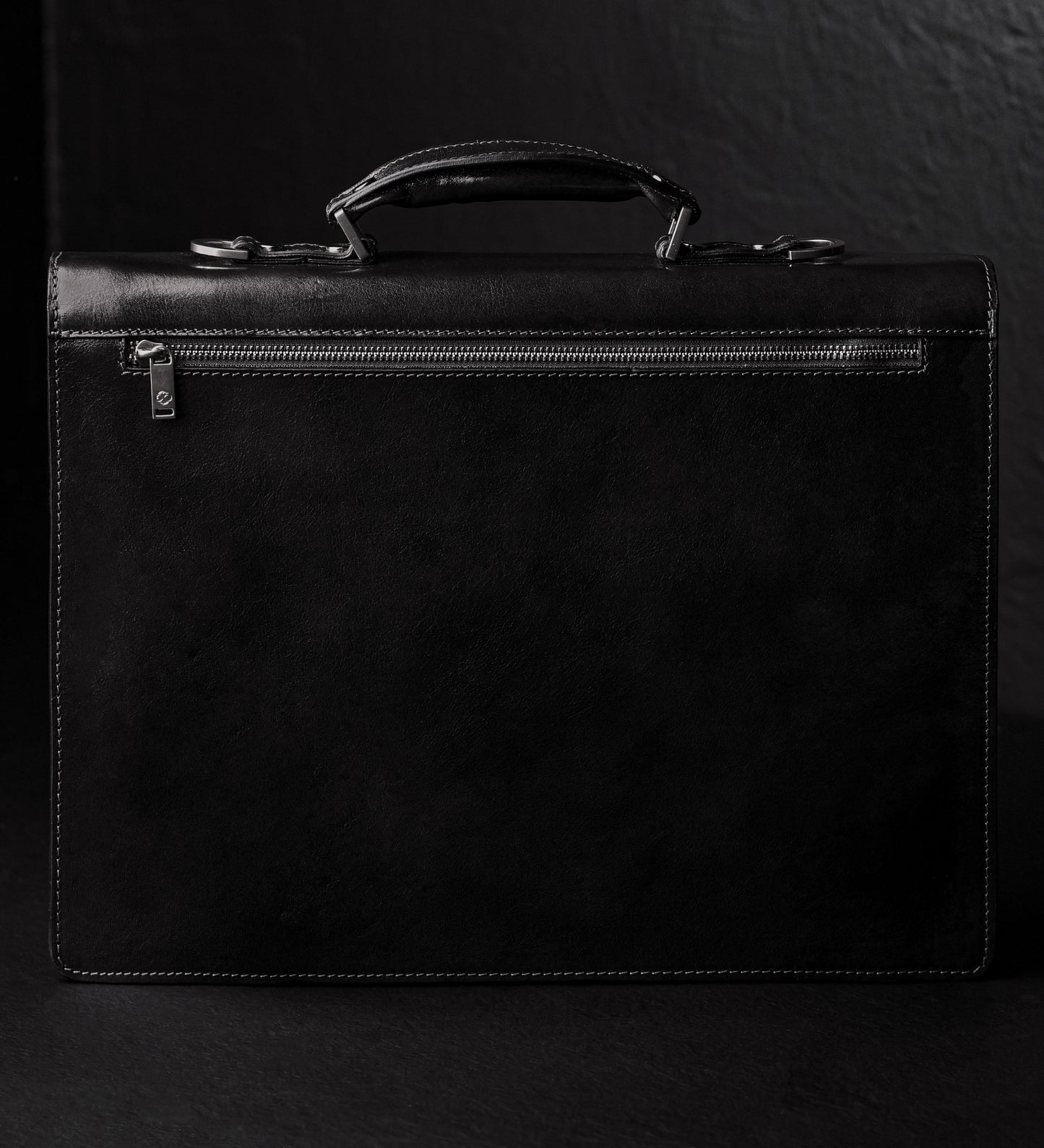 Aktentasche aus Leder im klassischen Design - The Magus