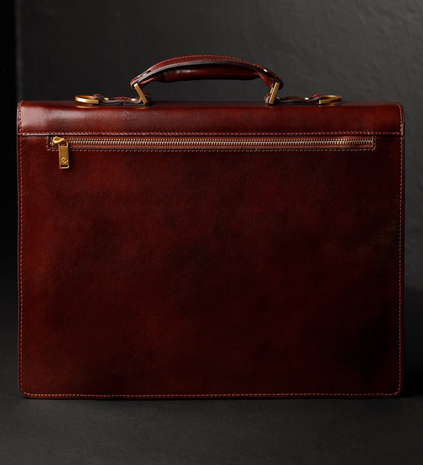Aktentasche aus Leder im klassischen Design - The Magus