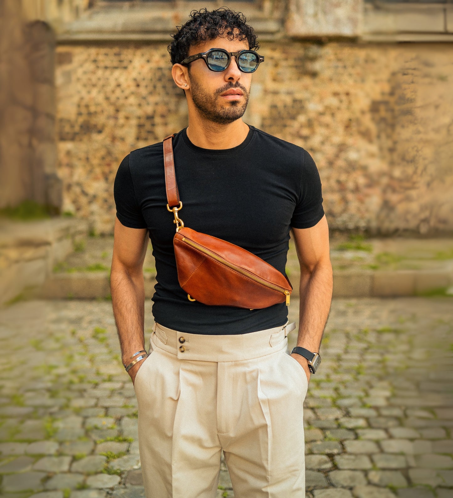 Brusttasche aus Leder - Tales of the City